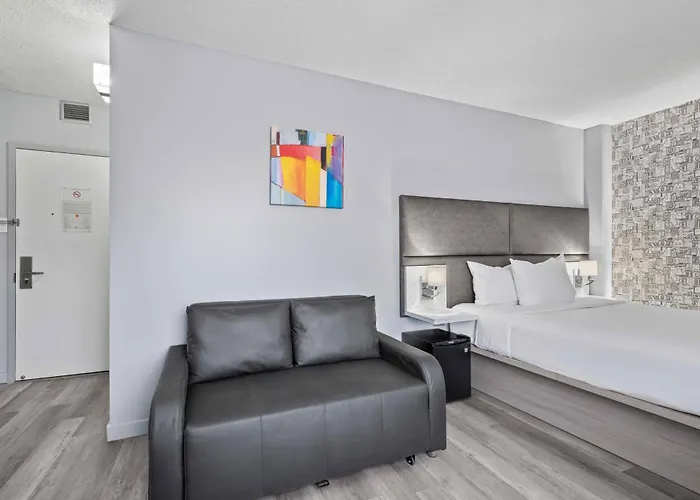 Travelodge By Wyndham Montreal Centre