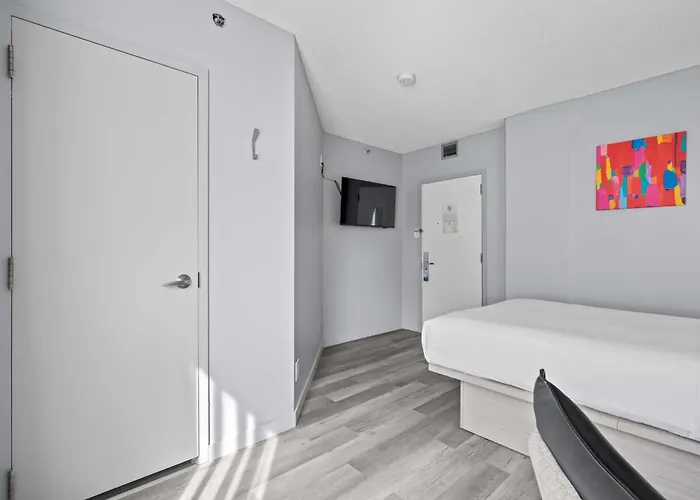 Travelodge By Wyndham Montreal Centre