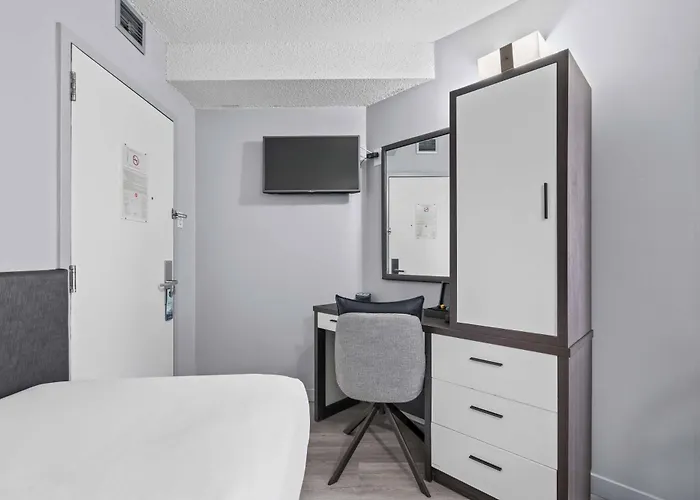 Travelodge By Wyndham Montreal Centre