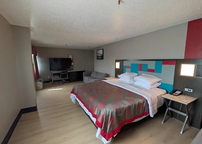 Ramada By Wyndham East Orange