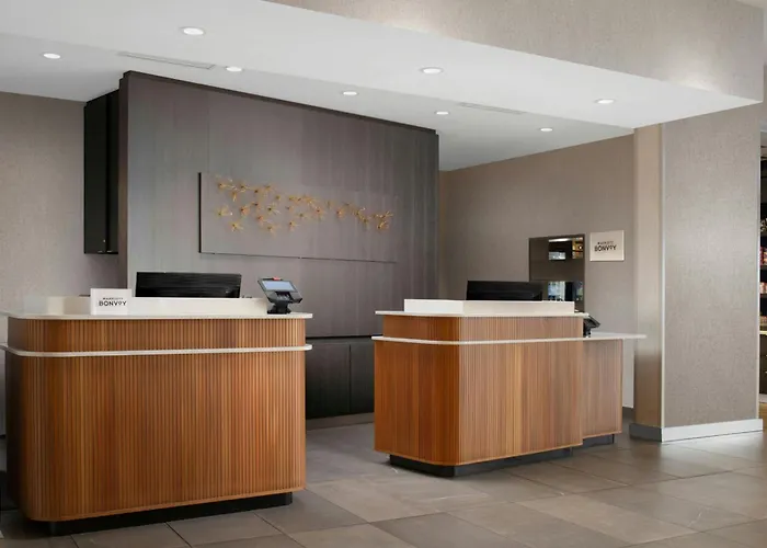 Courtyard By Marriott New Orleans Metairie Hotel