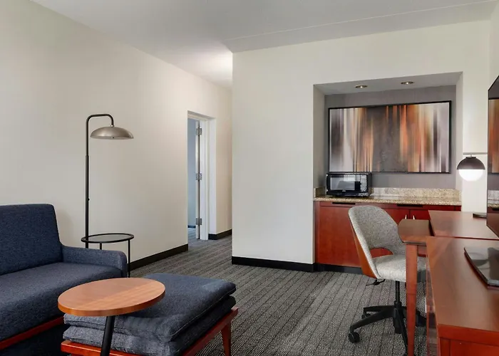 Courtyard By Marriott Boston Norwood/Canton