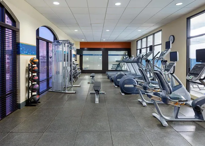 Hampton Inn & Suites Country Club Plaza