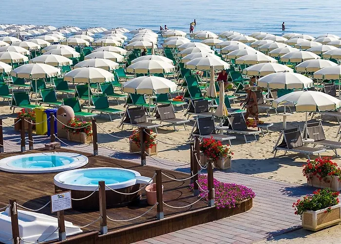 Hotel Torremaura Sea Front