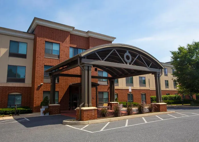 Holiday Inn Express & Suites Bethlehem Airport-Allentown Area