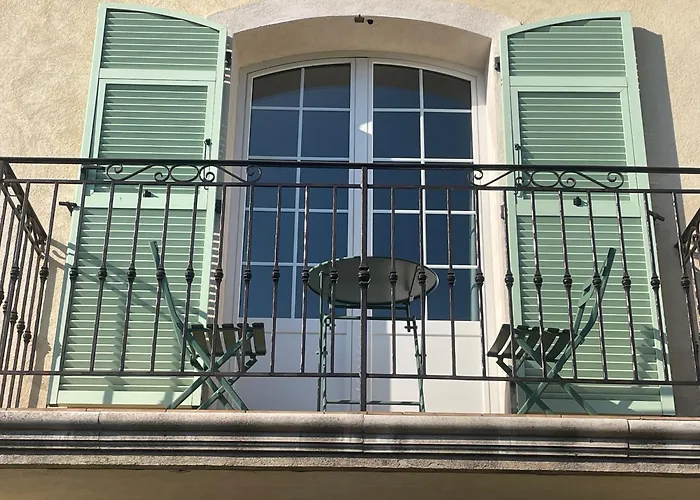 Chambre D'Hotes "La Bastide Des Eucalyptus" Antibes