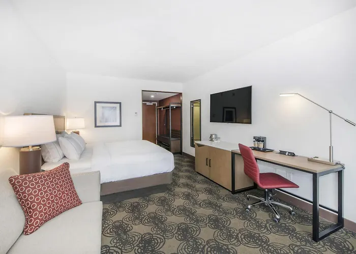 Doubletree By Hilton Raleigh-Cary