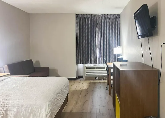 Studio 6 Suites Fremont, Oh