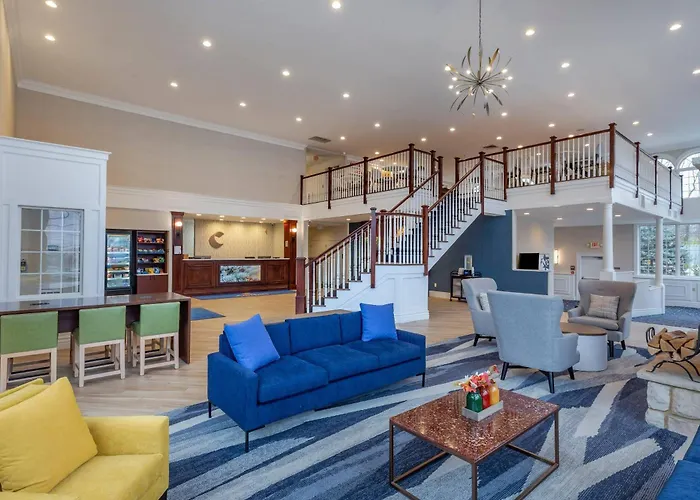 Comfort Inn & Suites East Greenbush - Albany