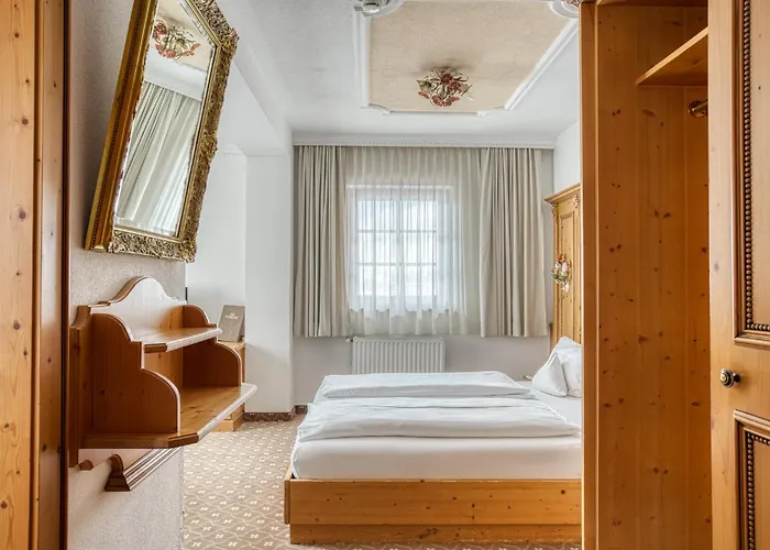 Hotel Hoferwirt - Neustift, Stubai