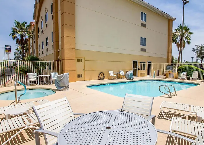 Comfort Suites Peoria Sports Complex