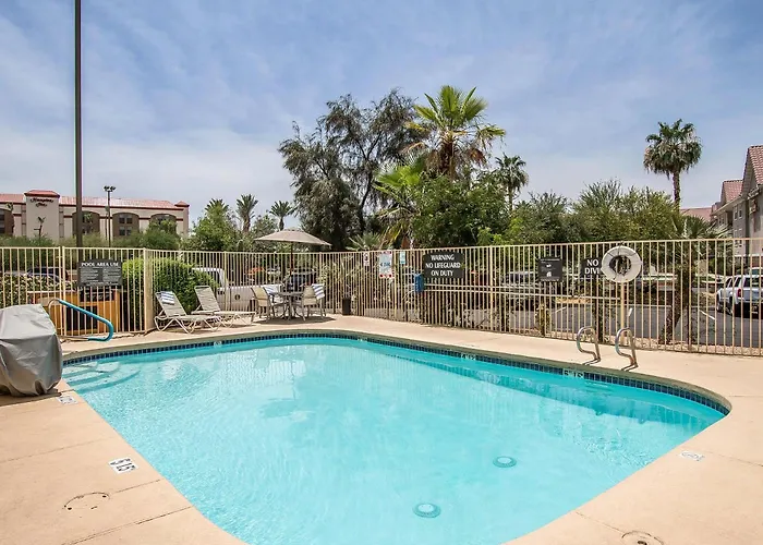 Comfort Suites Peoria Sports Complex