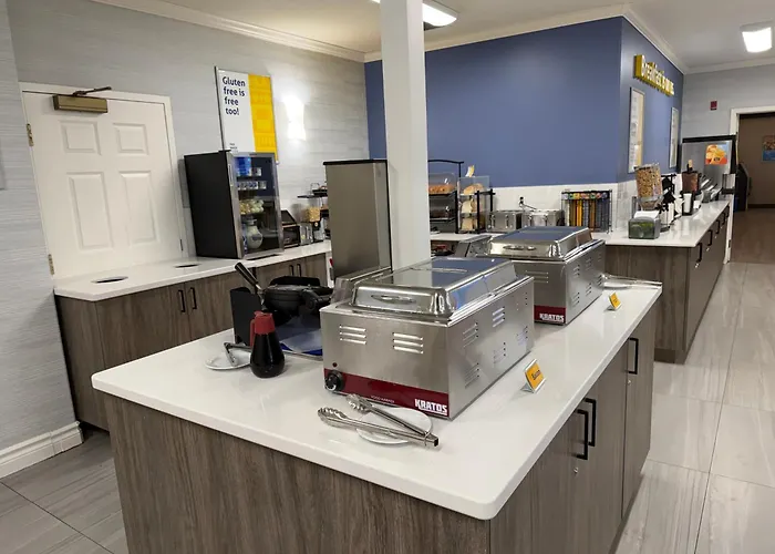 Days Inn By Wyndham Saskatoon