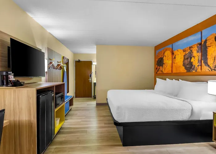 Days Inn By Wyndham Minot