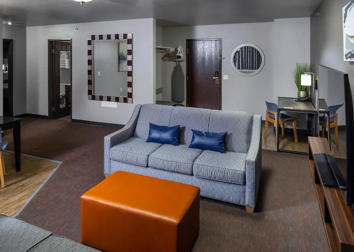 Hotel J Green Bay