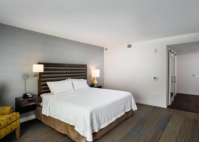 Hampton Inn & Suites By Hilton Seattle/Northgate