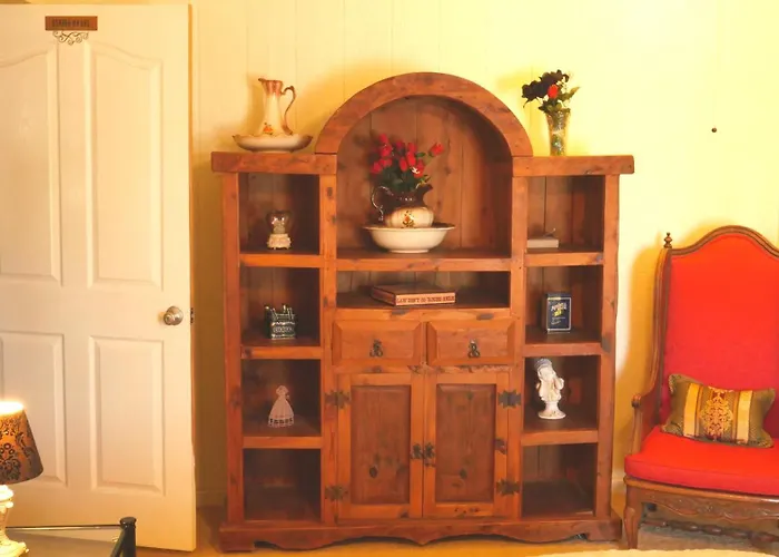 Tombstone Bordello Bed & Breakfast