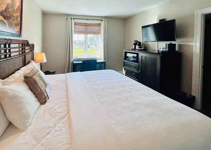 The Port Inn - Port St Joe, An Ascend Collection Hotel