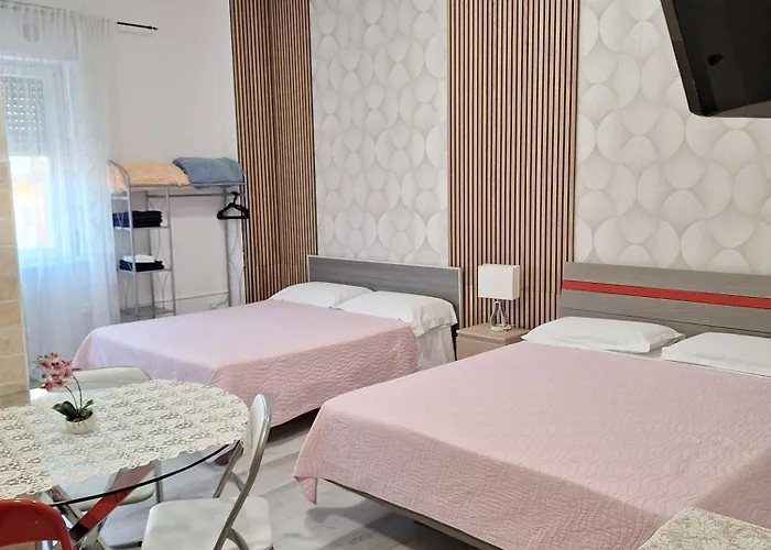 Giada Rooms