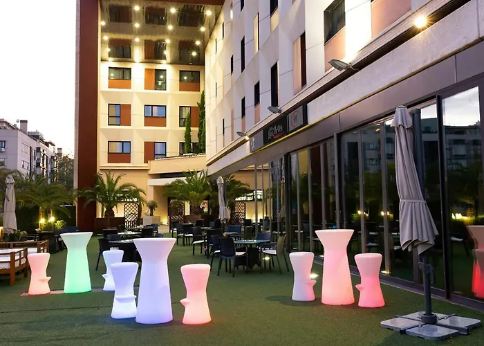 Hotel Las Artes Pinto