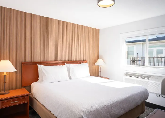 Travelodge By Wyndham Langley