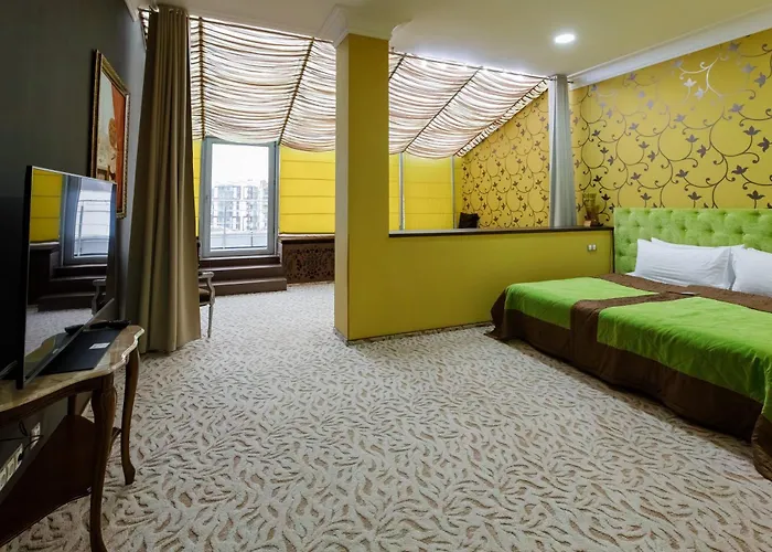 Boutique Spa Casino Hotel Lybid Plaza