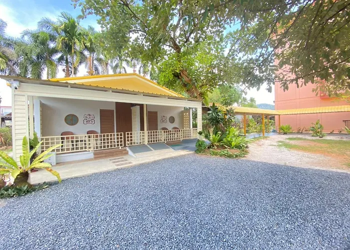 The Ele Hotel Ranong - Sha Extra Plus