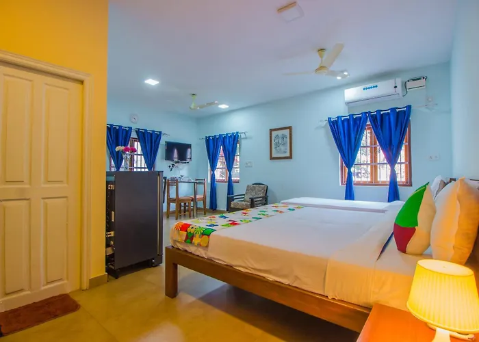 Super Collection O Holy Cross Home Stays