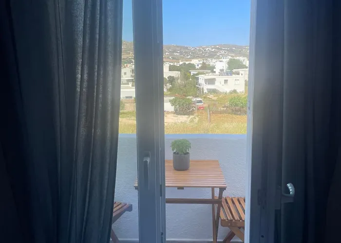 Mellow Paros