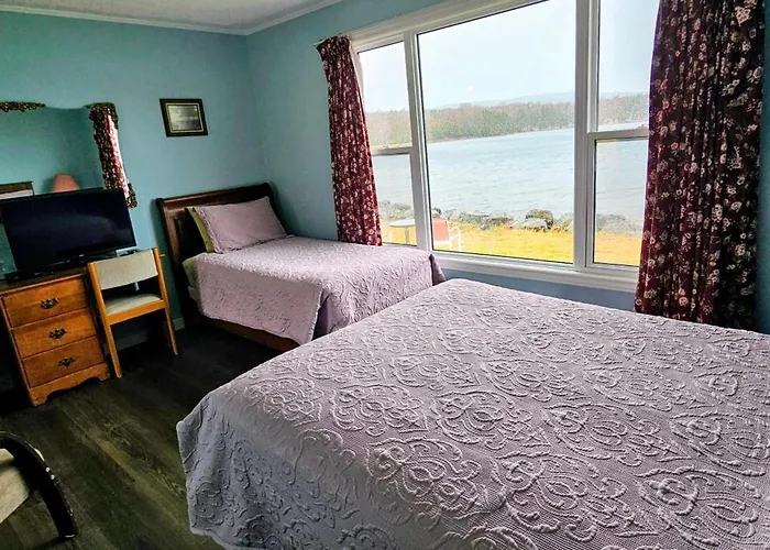 St Ann'S Motel & Cottage