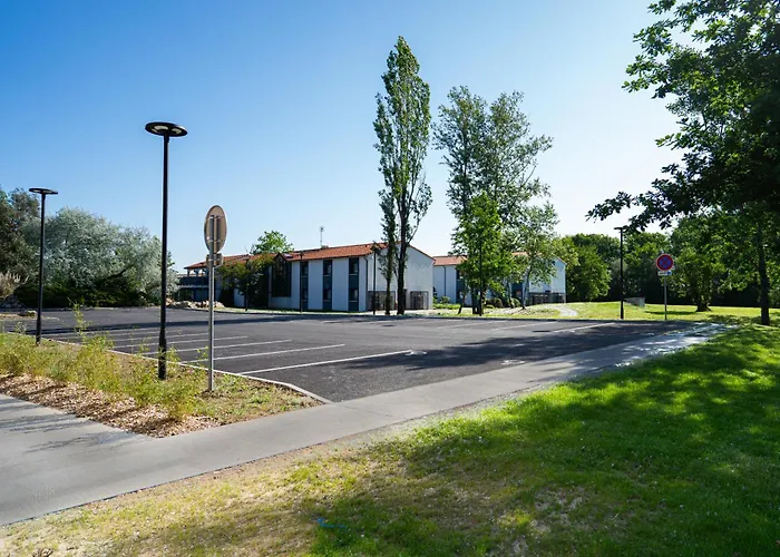 Sure Hotel By Best Western Les Portes De Montauban