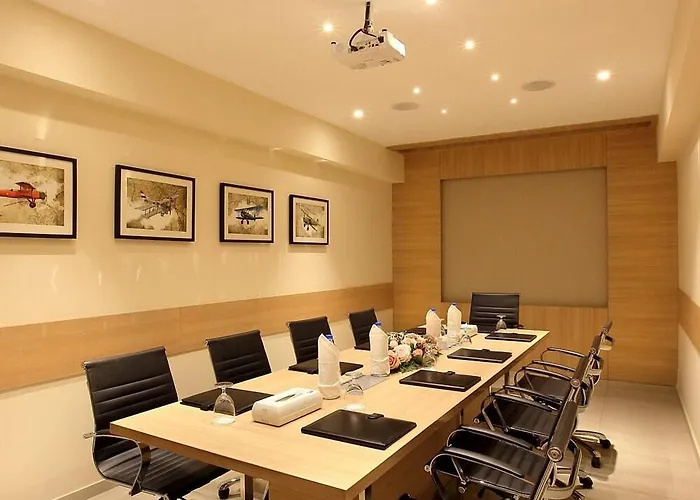 Crystal Plaza Luxury Business Hotel