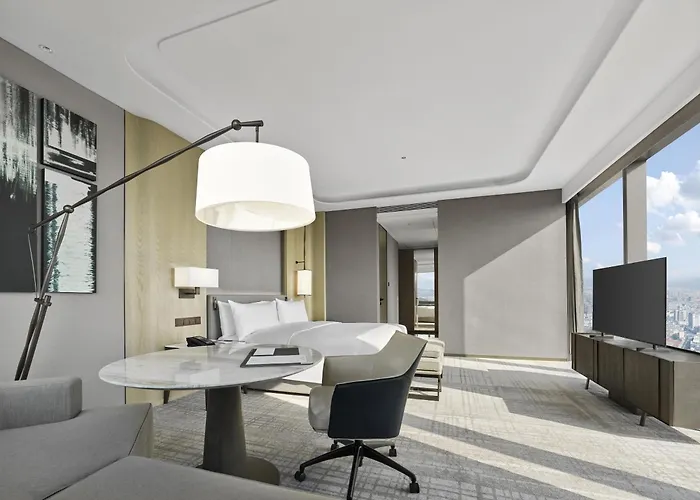Hilton Zhuji