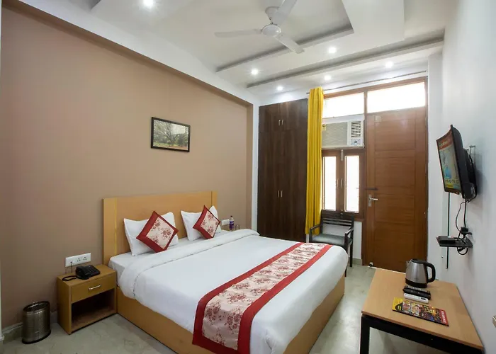 Glinzer Noida