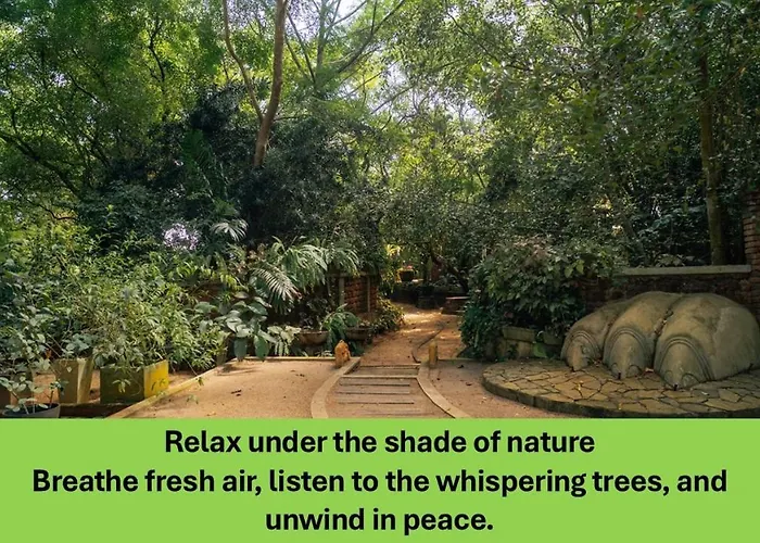 Ceylon Kingsmen Garden - Katunayake Airport Transit Hotels
