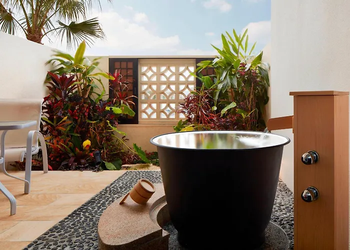 Sheraton Okinawa Sunmarina Resort