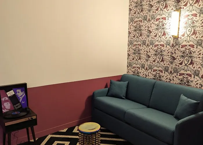 Labe Hotel Tours Centre Gare