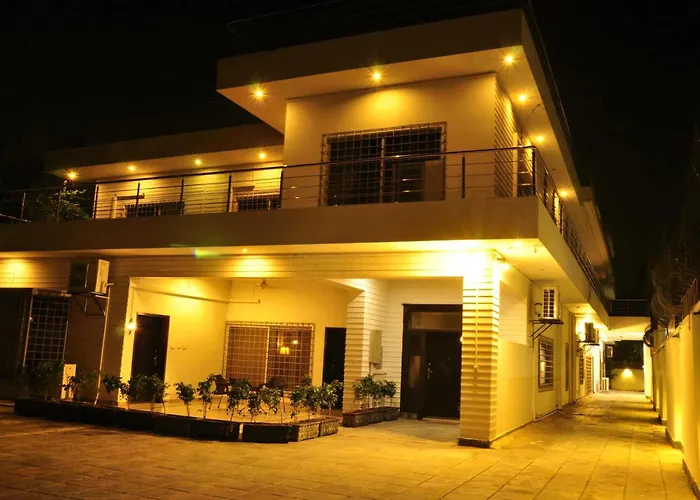 Reina Boutique Hotel - G6
