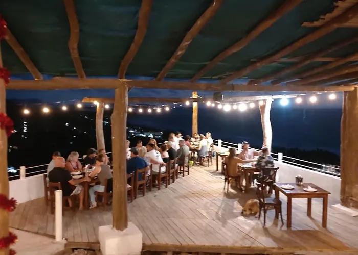 Villas Roberto's Bistro Mirador