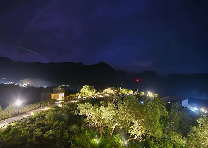 Artotel Cabin Bromo