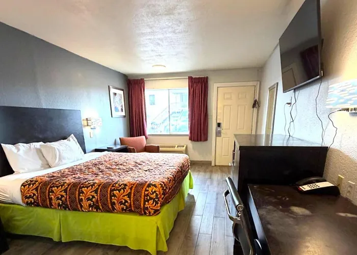 Regency Inn Three Rivers I-37