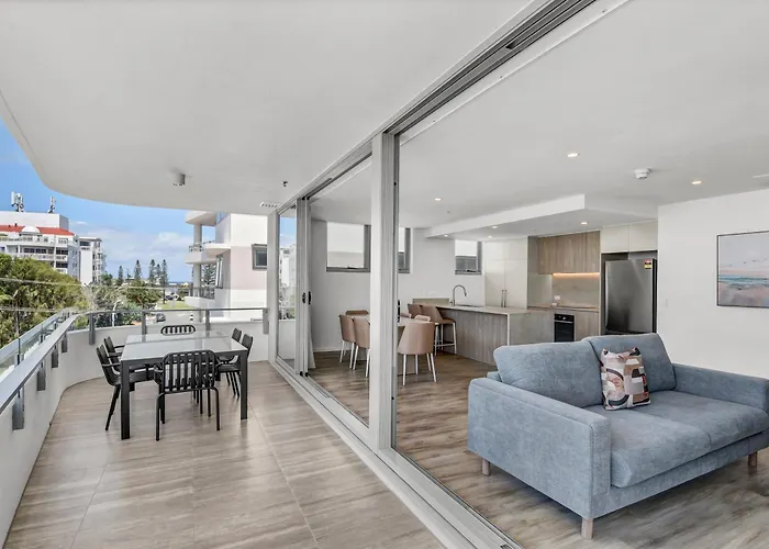 Lowanna Beach Resort Kawana