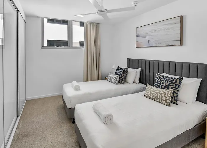 Lowanna Beach Resort Kawana