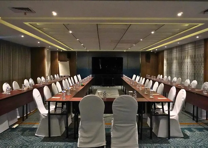 Grand Anara Airport Hotel
