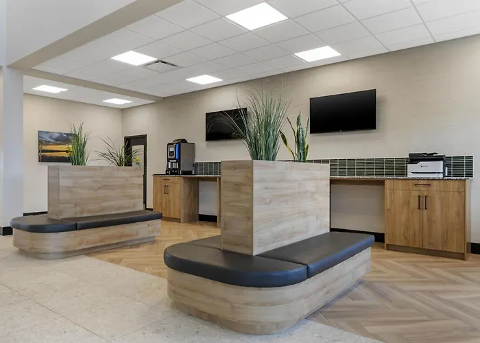 Best Western Plus Neepawa Hotel