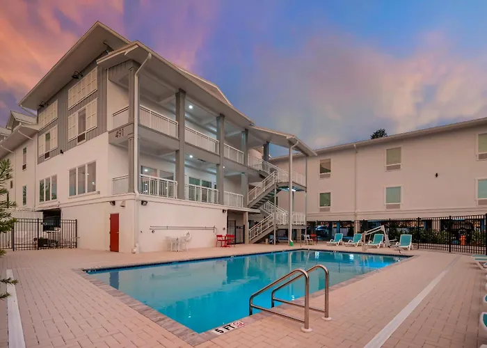 The J Hotel Dunedin Clearwater, An Ascend Collection Hotel
