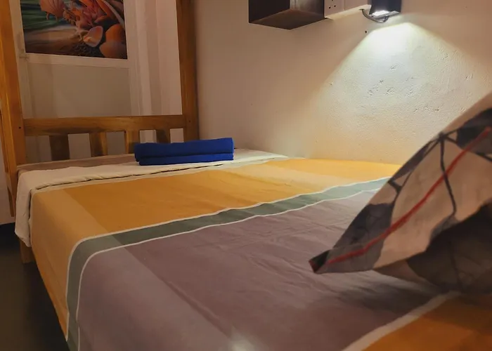Fms Rooms & Hostel