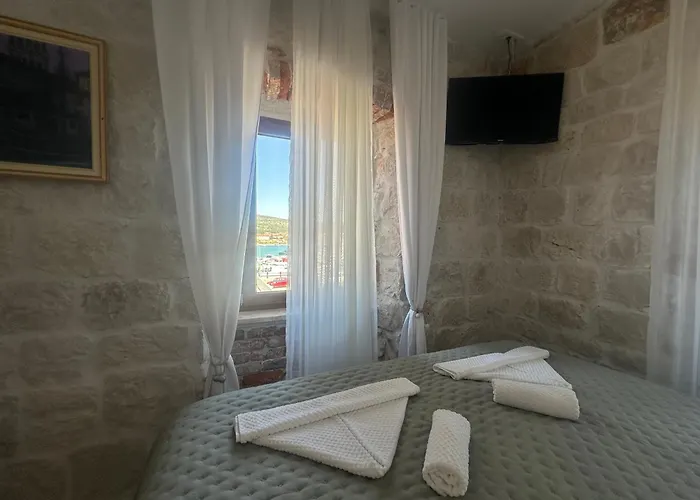 Boutique Rooms Malo More - Old Town And Parking