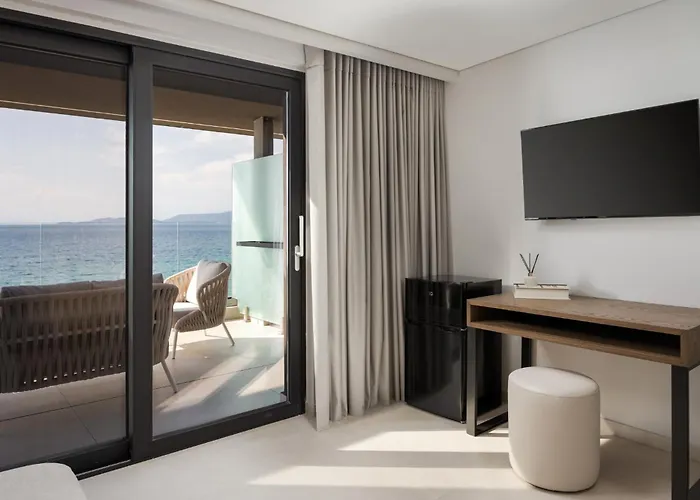 Avant Blue Boutique Hotel