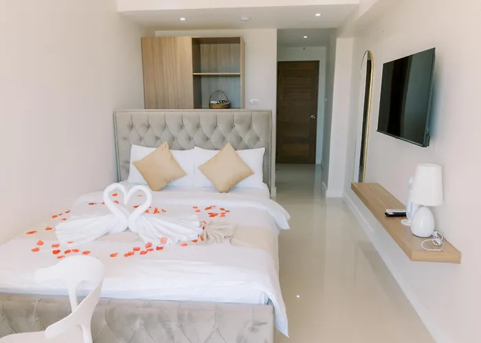 Palms La Union Beachfront Suites